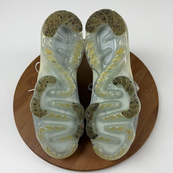 Nike Women’s VaporMax Flyknit Sneakers — Cream/White - Picture 8 of 9